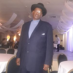 Meet your Posher, Lloyd